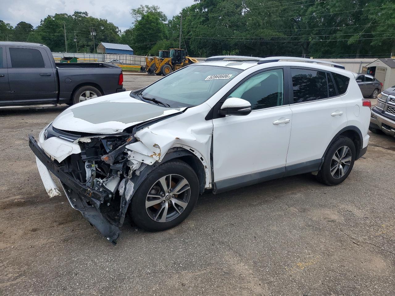 Salvage Toyota RAV4 Image