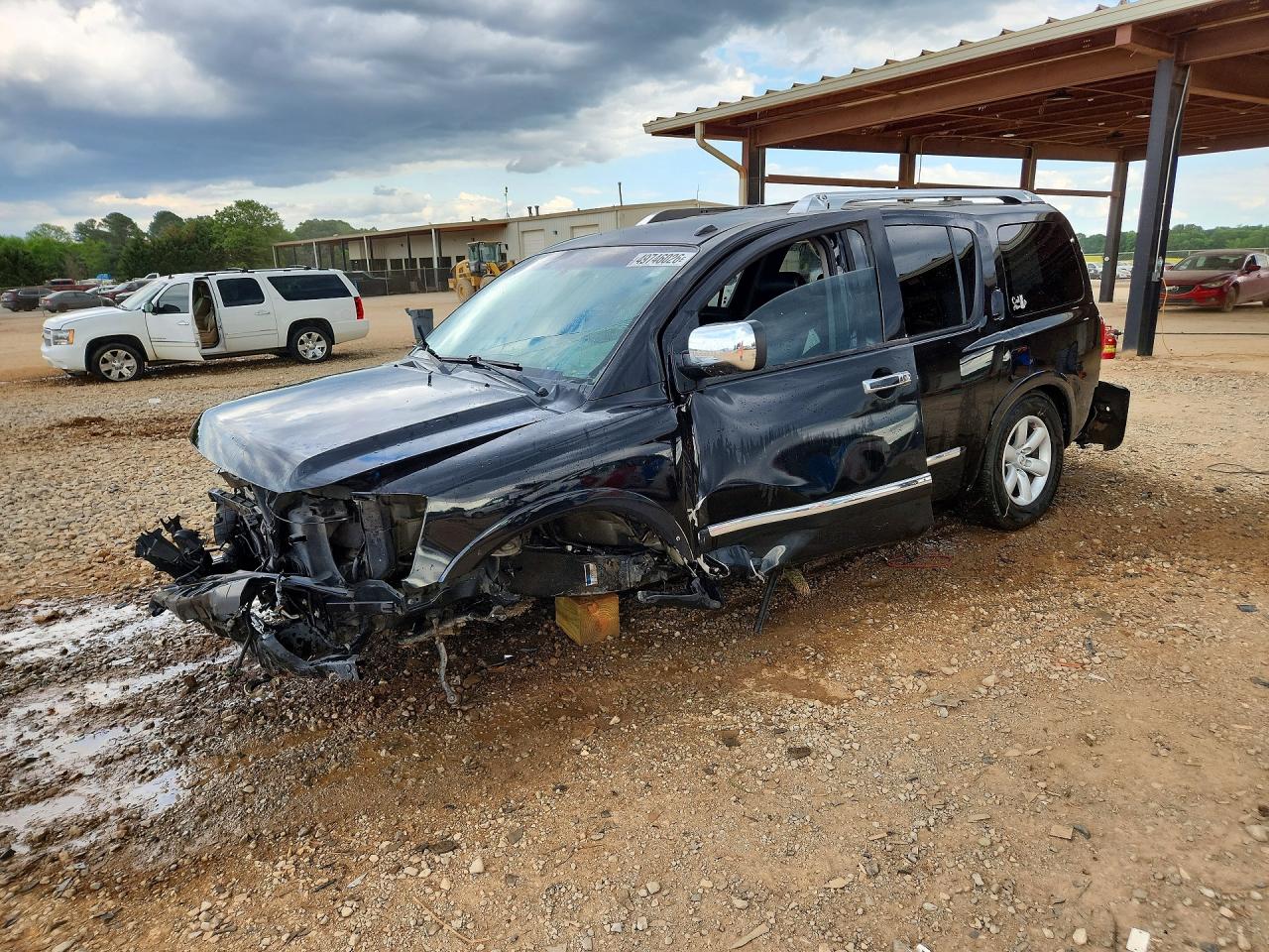 Salvage Nissan Armada Image