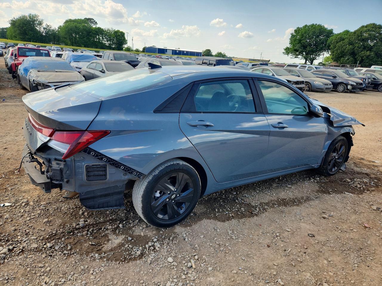 Hyundai ELANTRA Sel