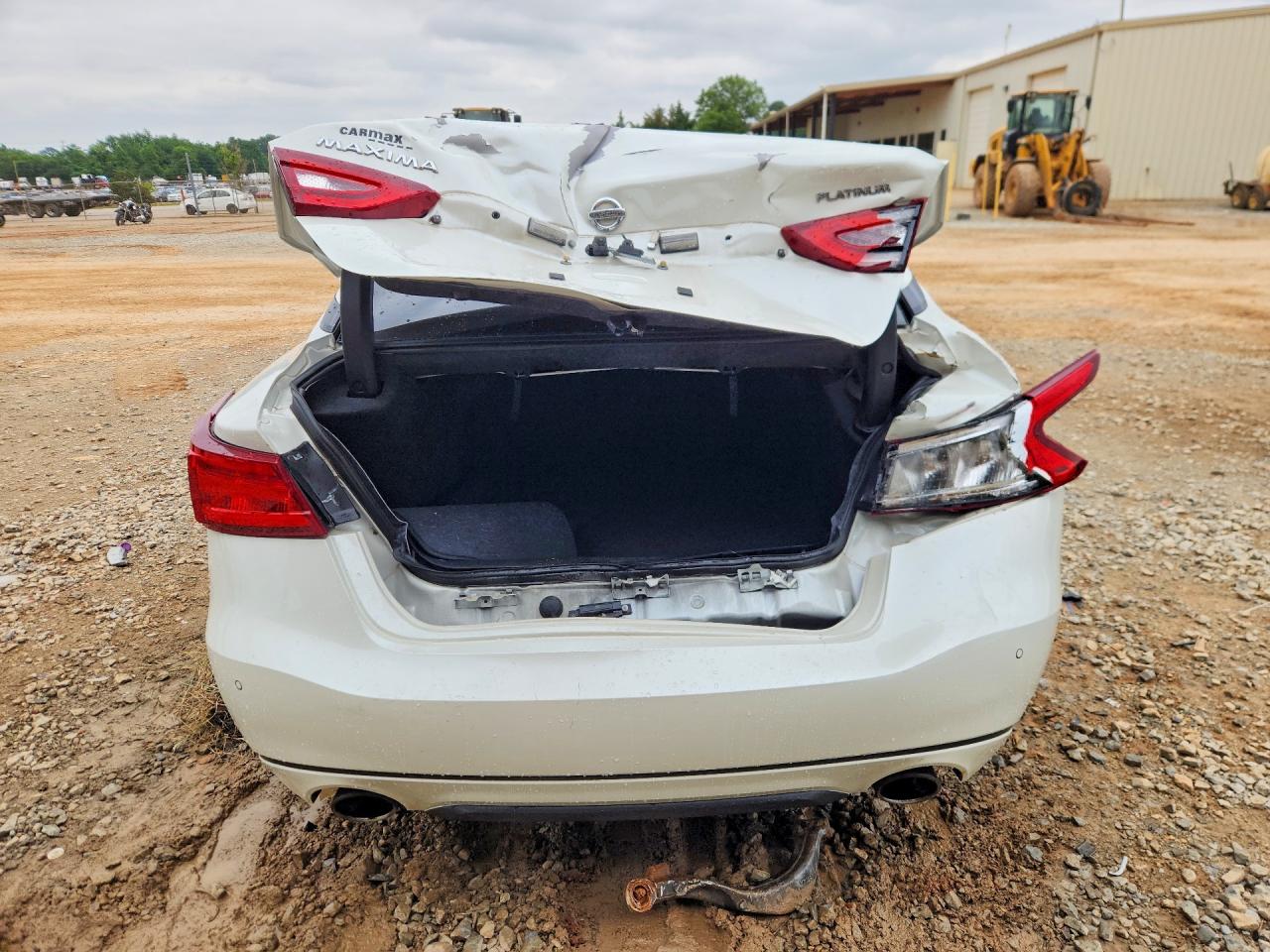 Nissan Maxima Platinum