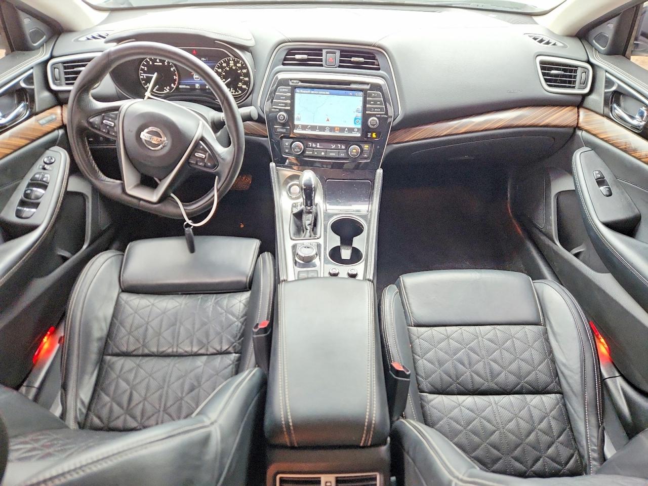 Nissan Maxima Platinum