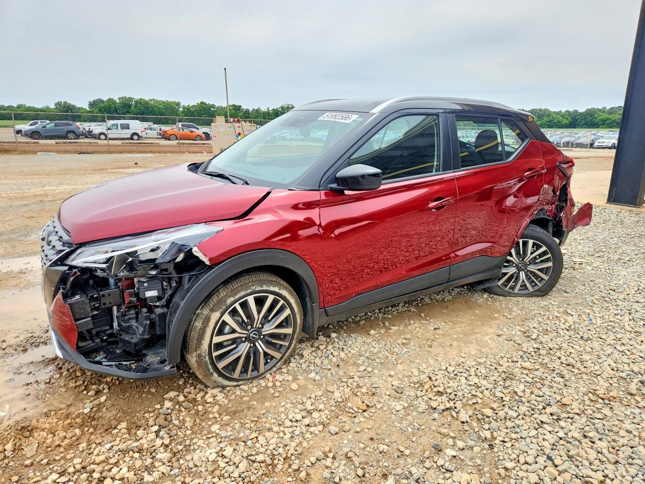 Salvage Nissan Kicks Image