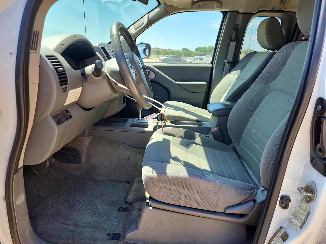 Nissan Frontier S