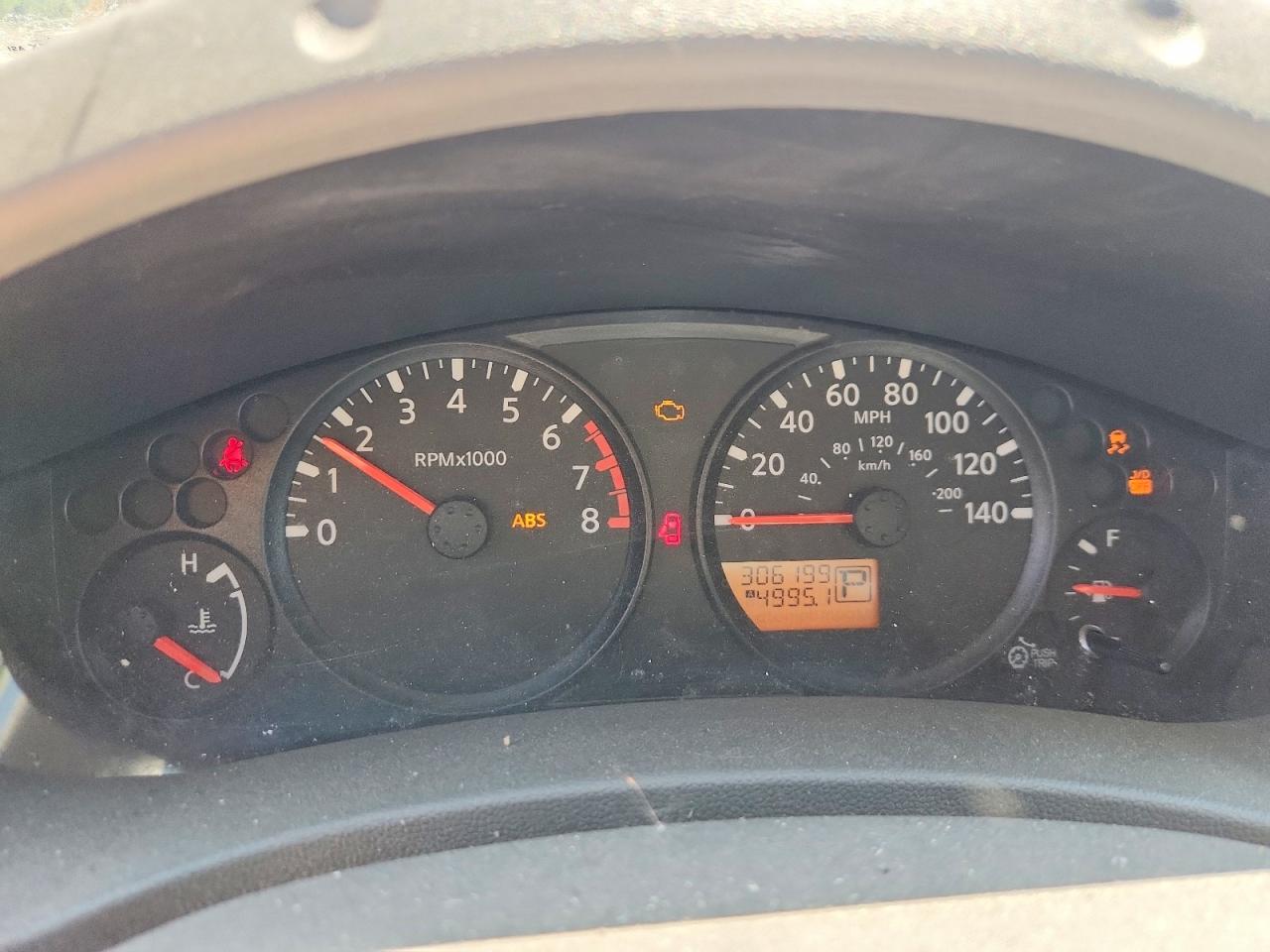 Nissan Frontier S