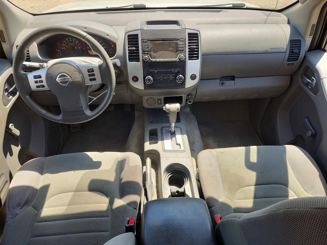Nissan Frontier S