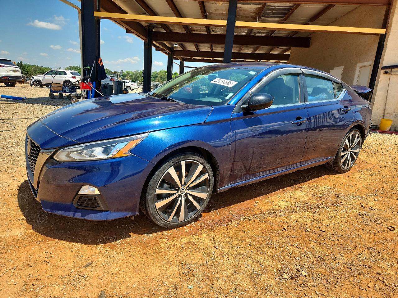 Salvage Nissan Altima Image