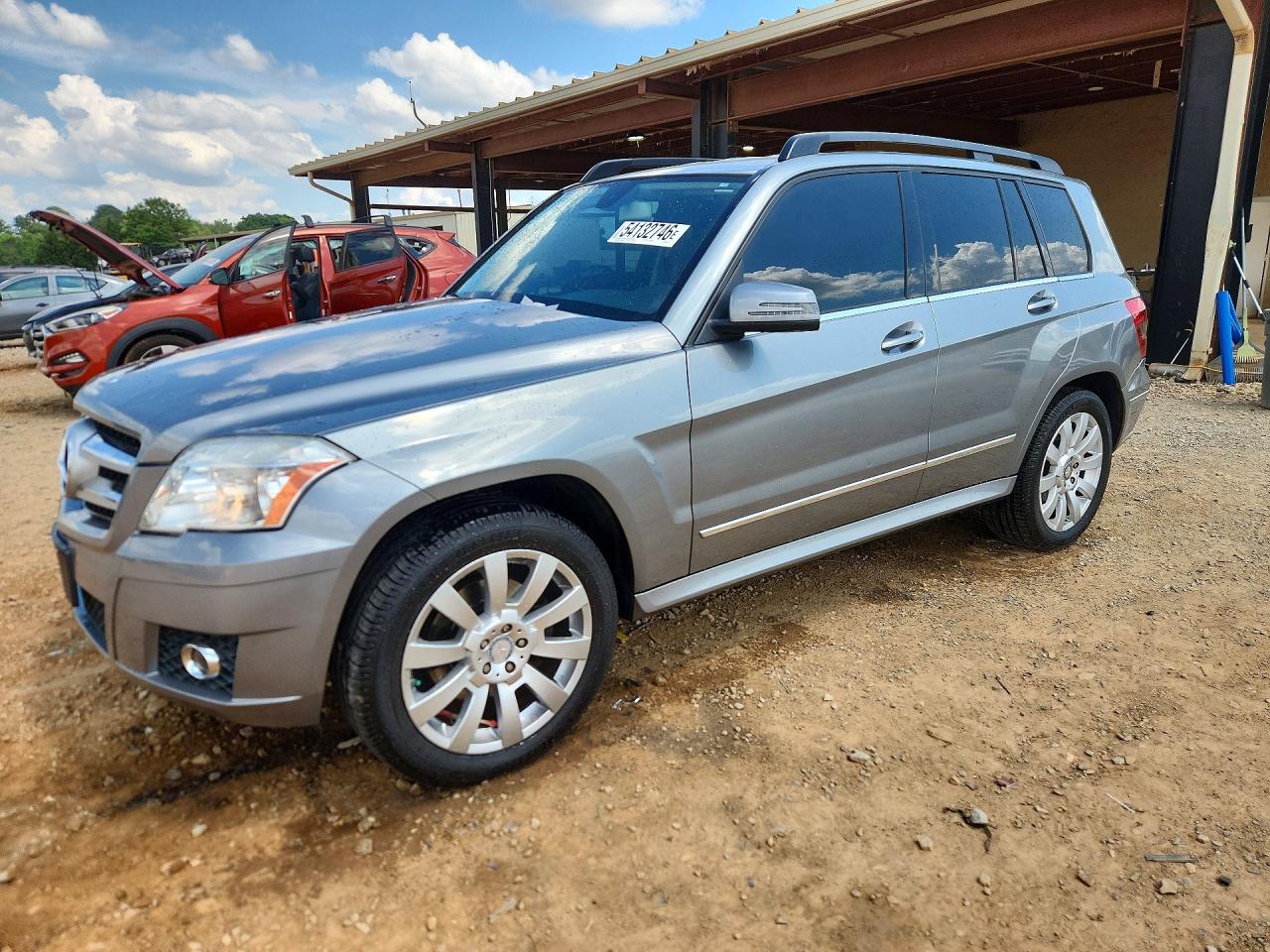 Salvage Mercedes-Benz GLK Image