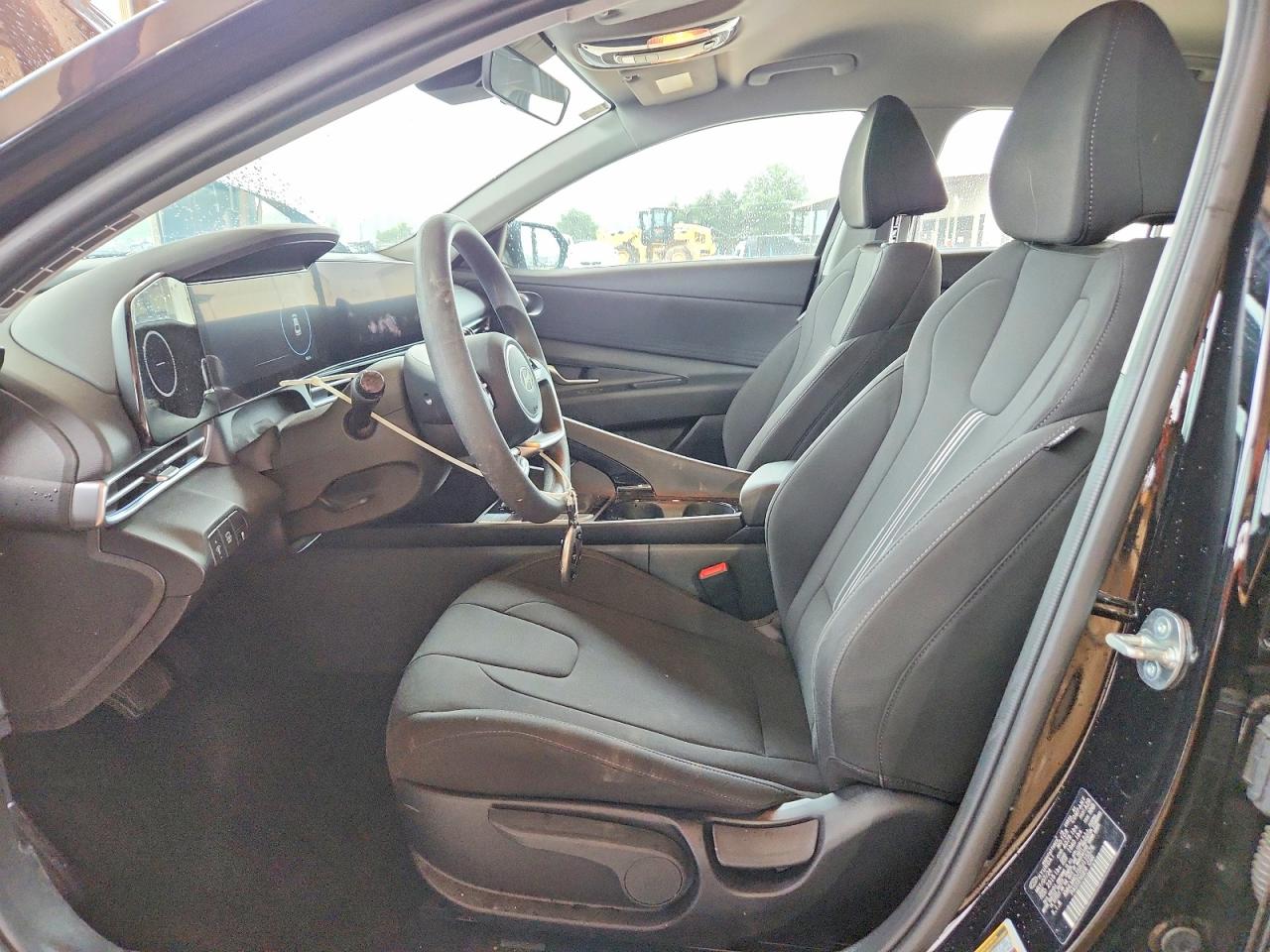 Hyundai ELANTRA Blue