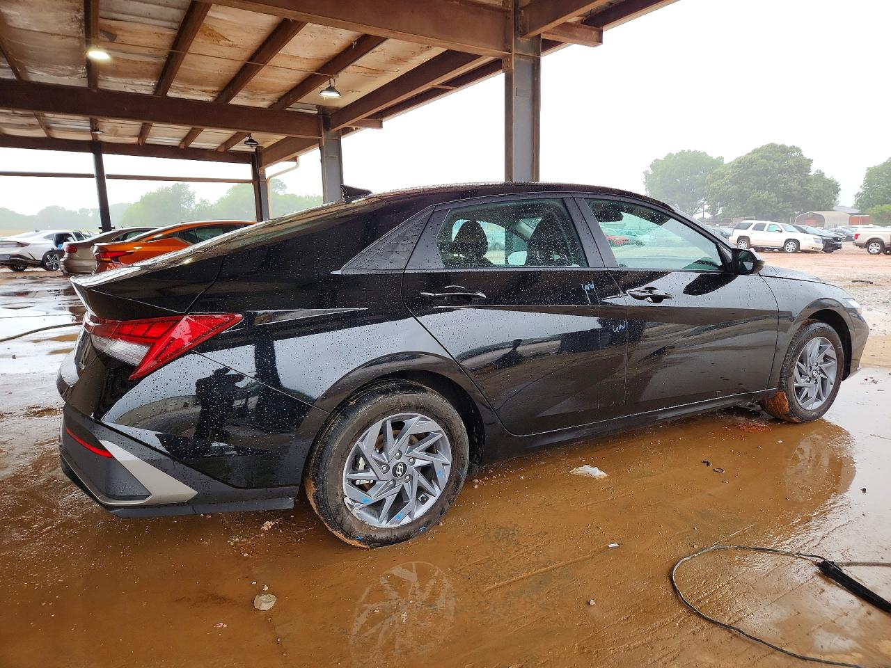 Hyundai ELANTRA Blue