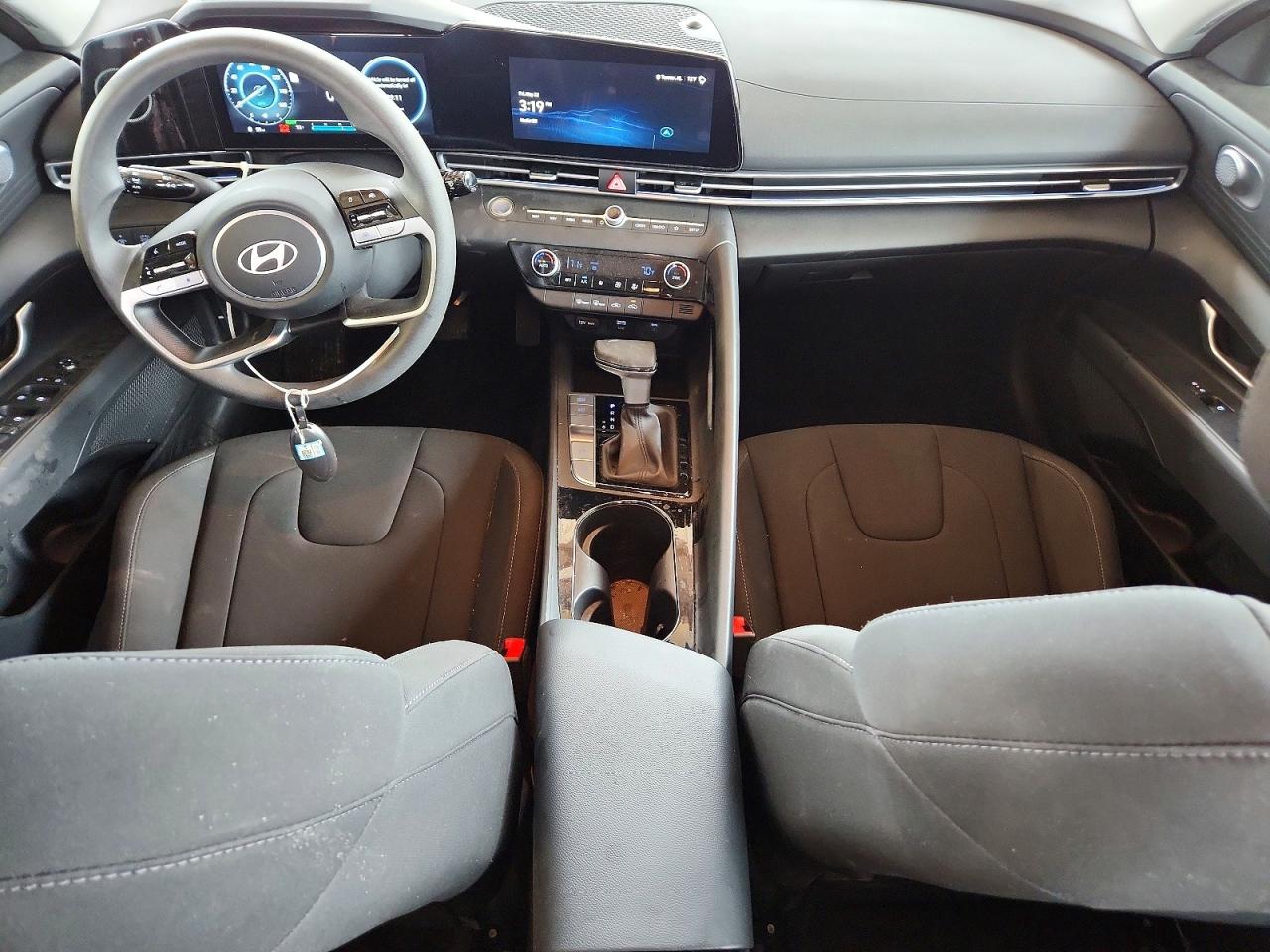 Hyundai ELANTRA Blue