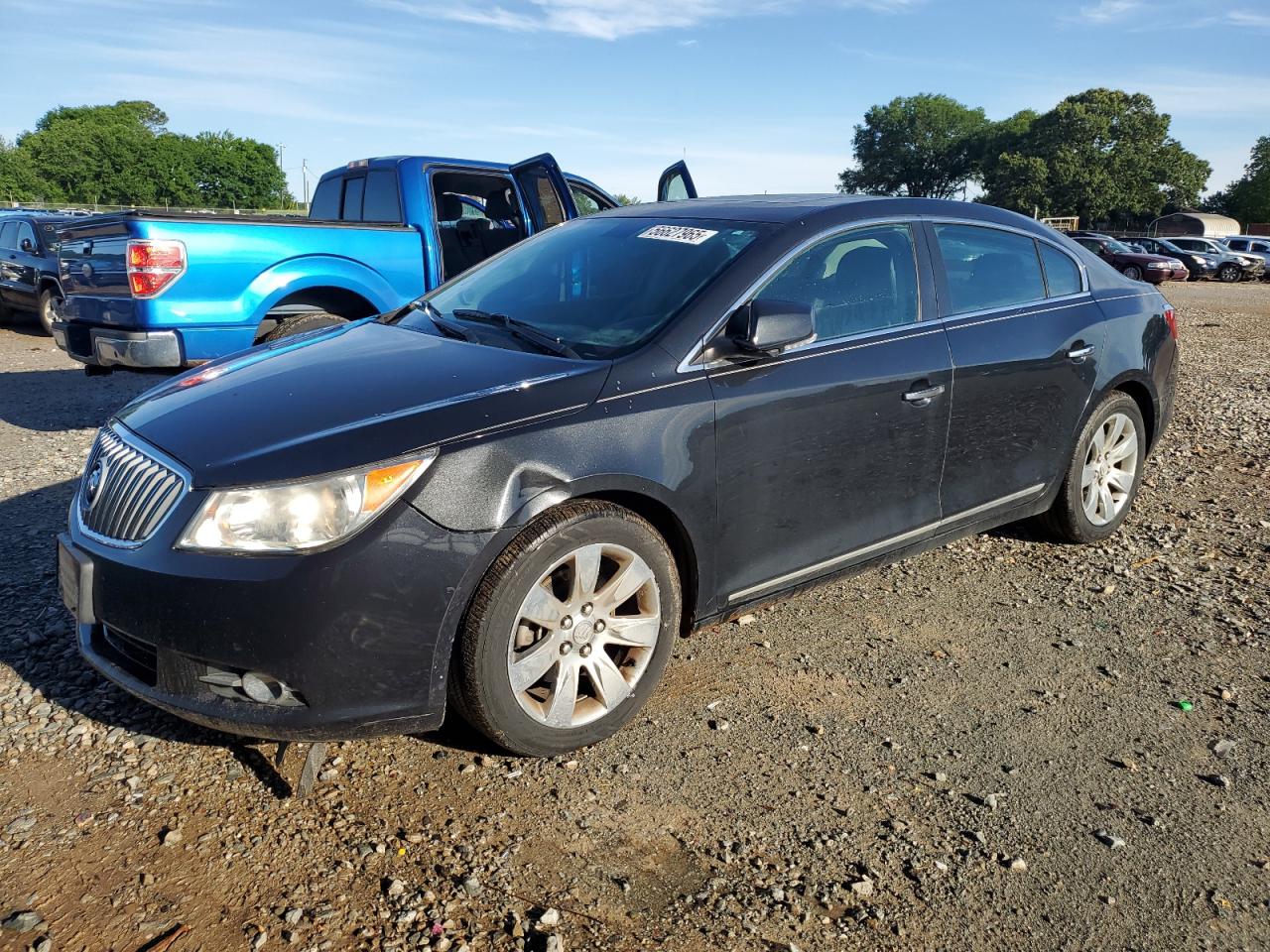 Salvage Buick LaCrosse Image