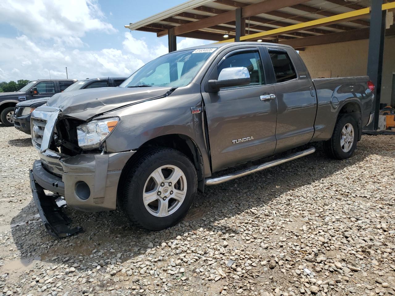 Salvage Toyota Tundra Image