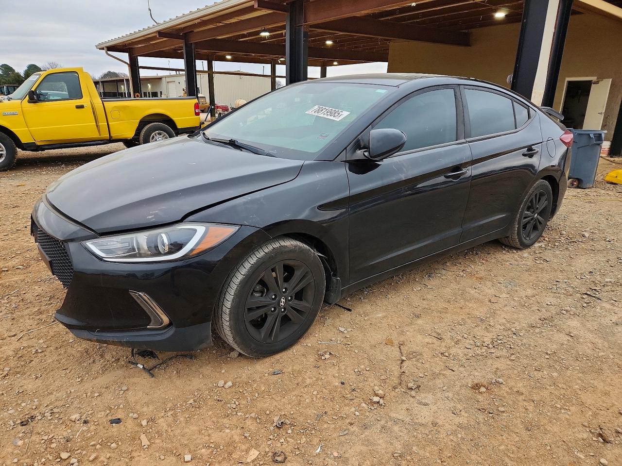 Salvage Hyundai ELANTRA Image