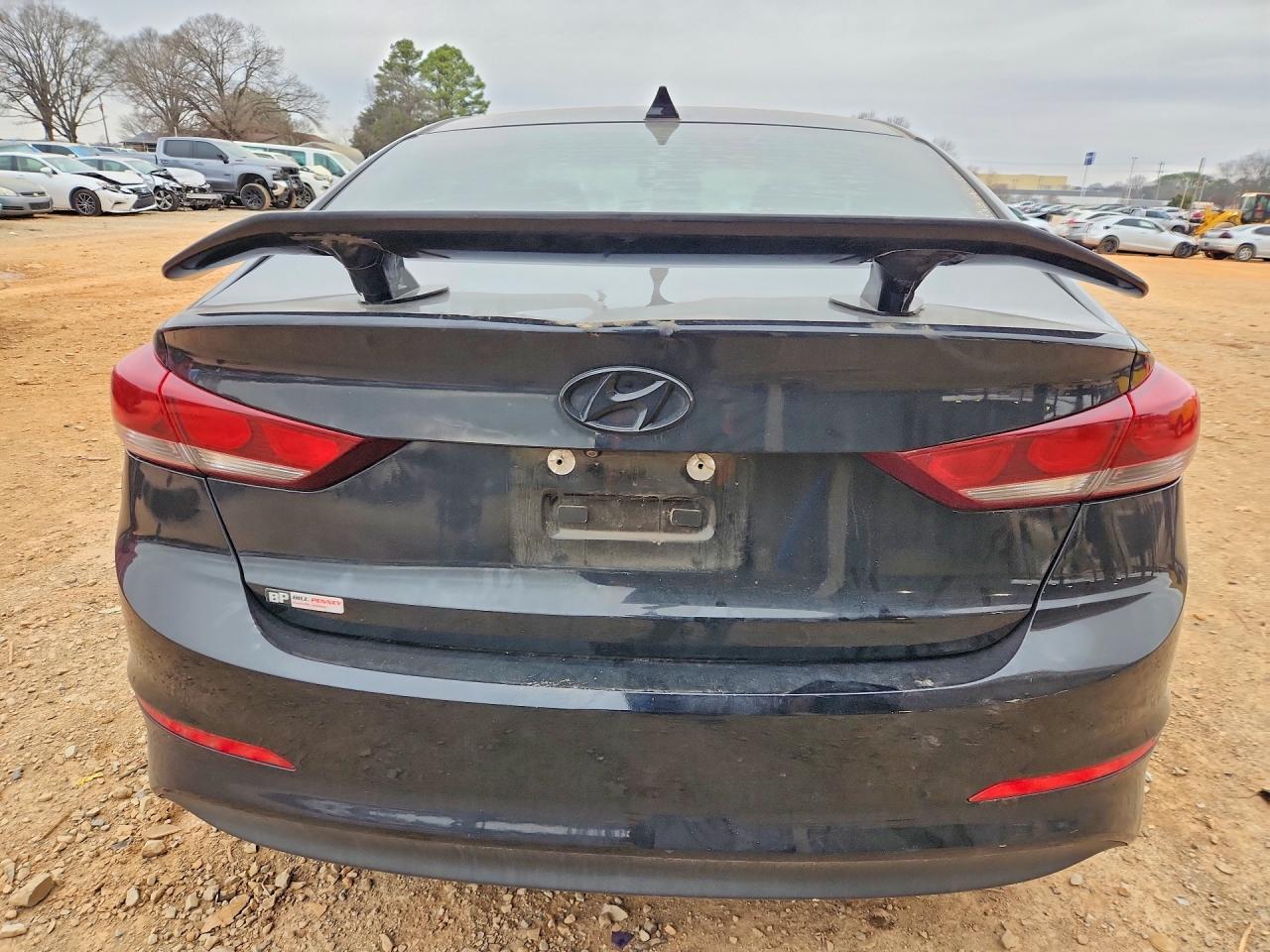 Hyundai ELANTRA Value Edition