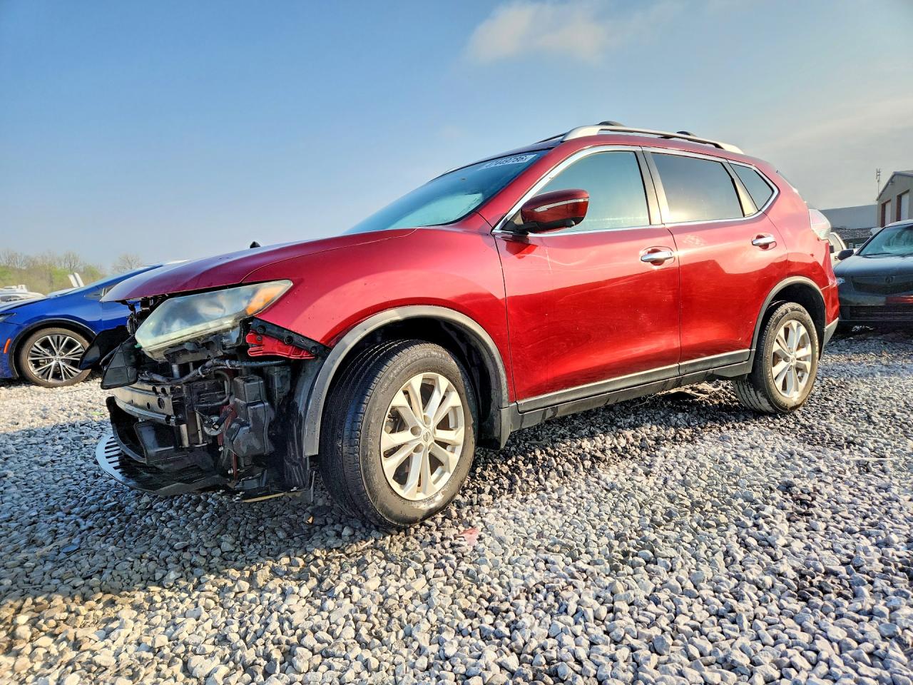 Salvage Nissan Rogue Image
