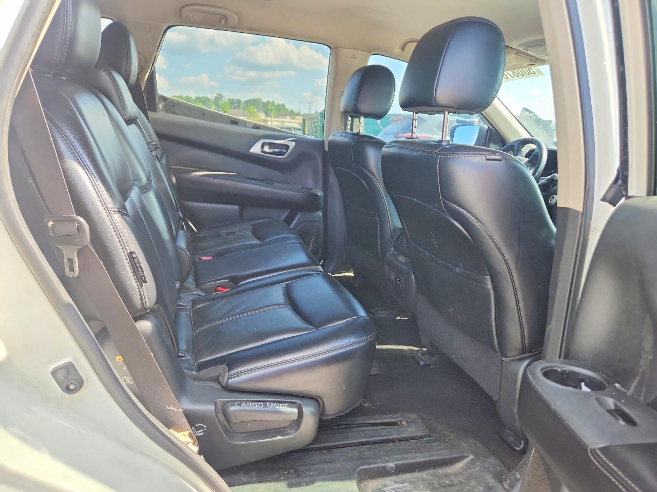 Nissan Pathfinder Sl
