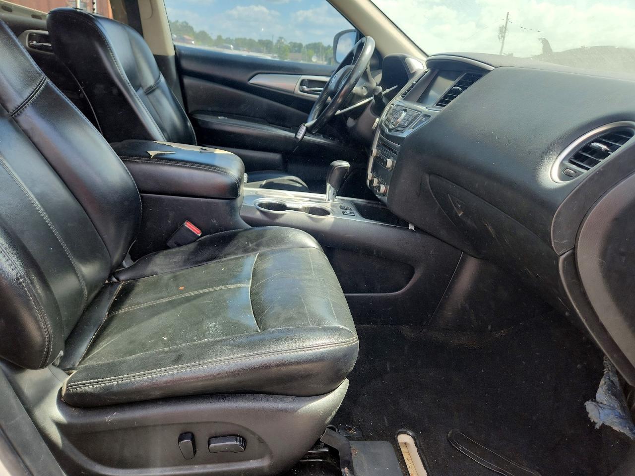 Nissan Pathfinder Sl