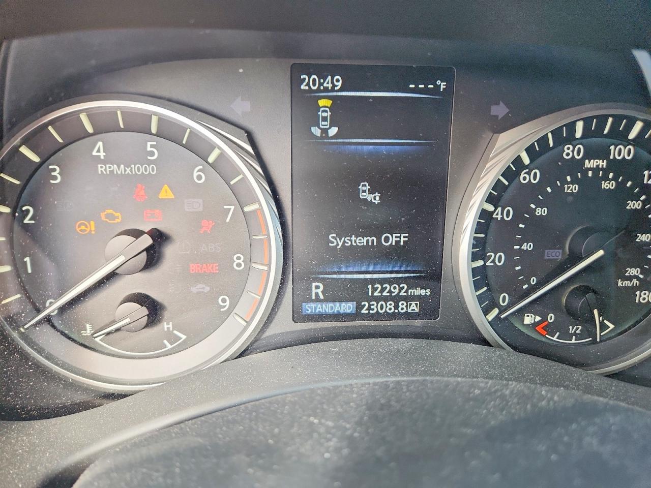 INFINITI Q50 Luxe