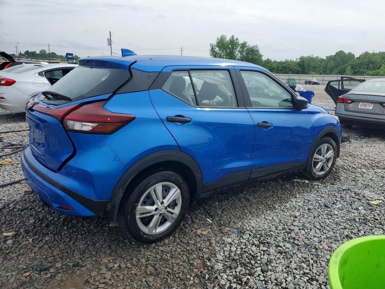 Nissan Kicks S