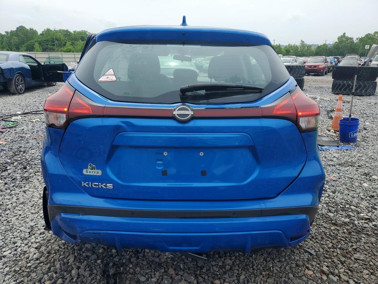 Nissan Kicks S