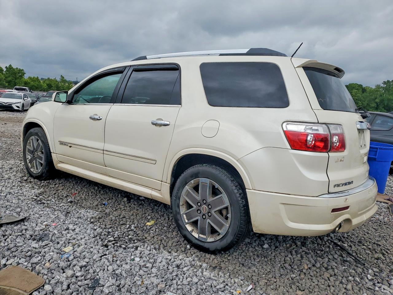 GMC Acadia Denali