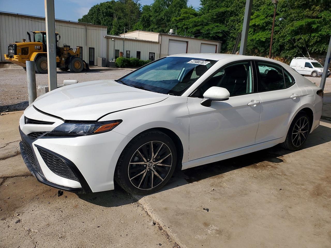 Salvage Toyota Camry Image