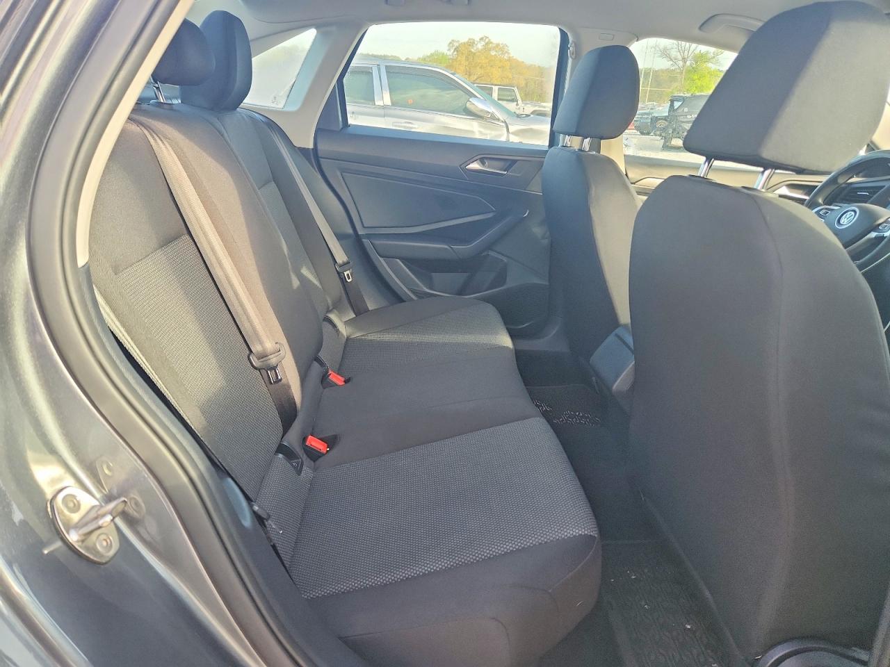 Volkswagen Jetta S