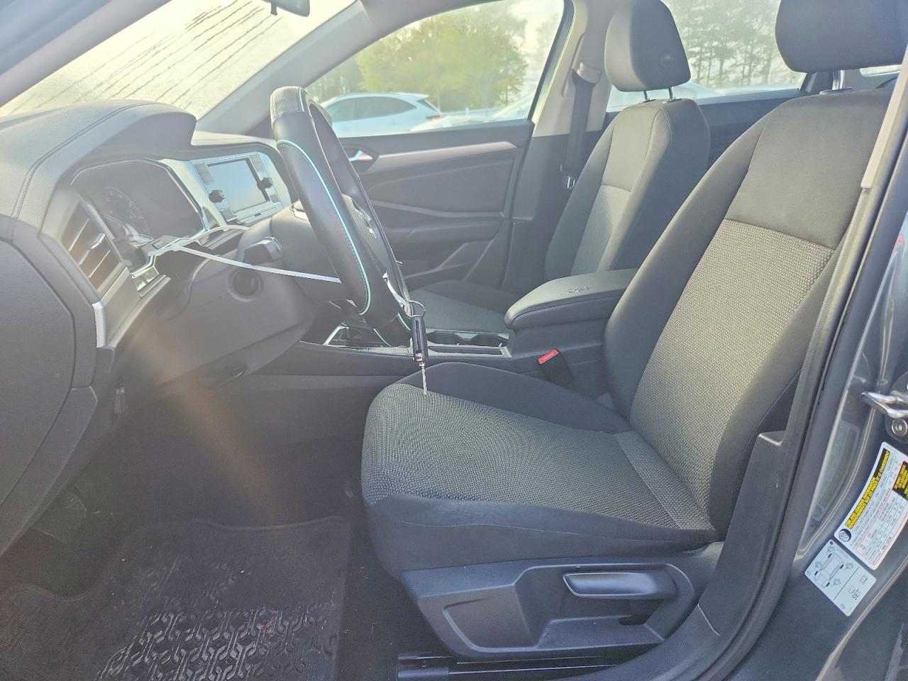 Volkswagen Jetta S