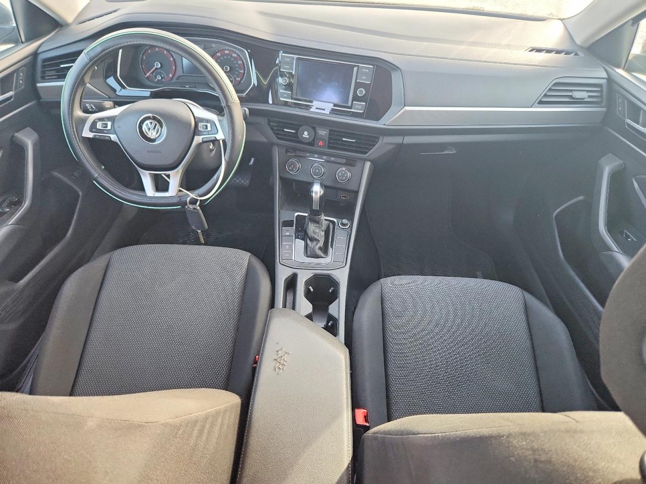 Volkswagen Jetta S