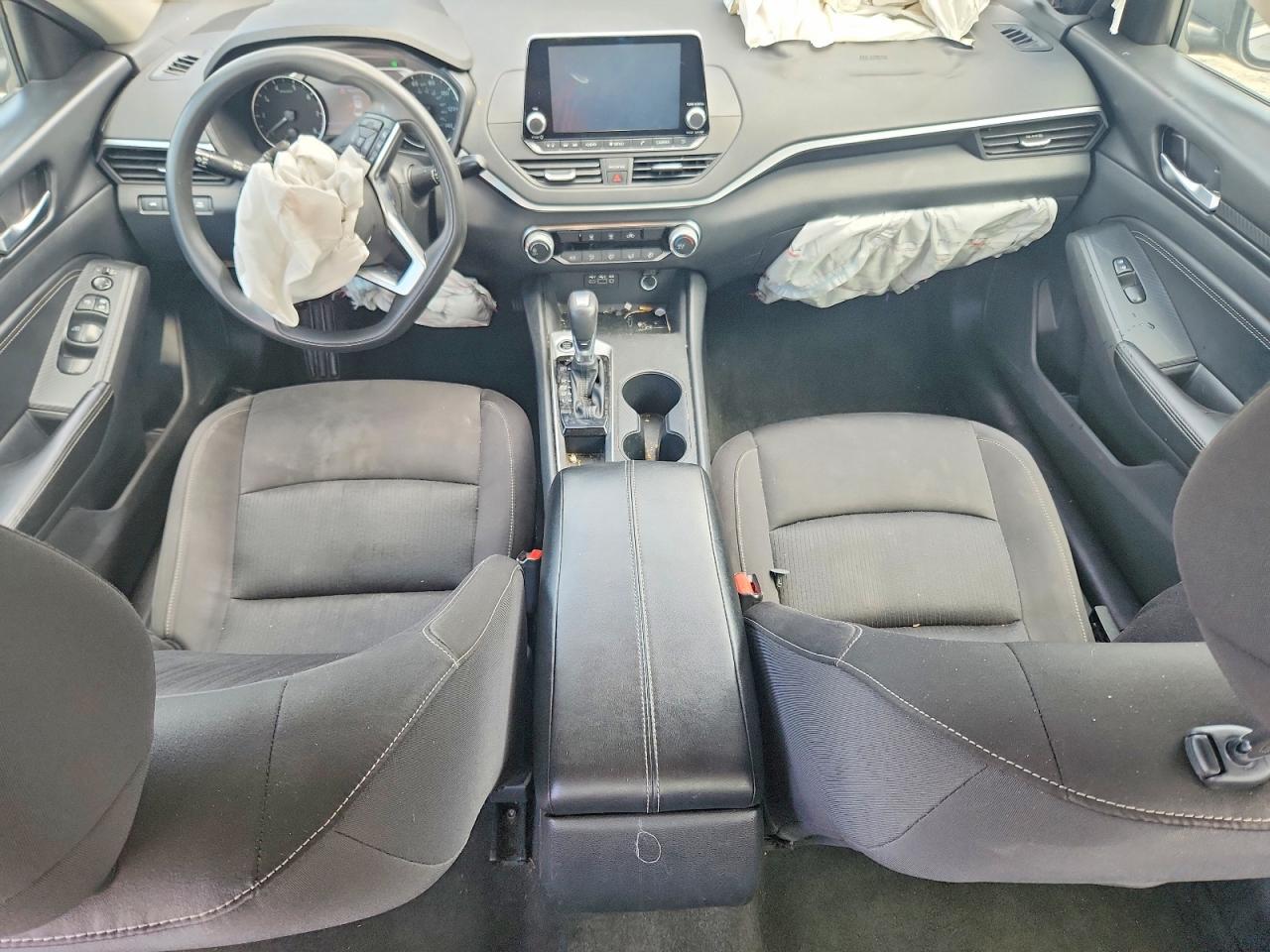 Nissan Altima S