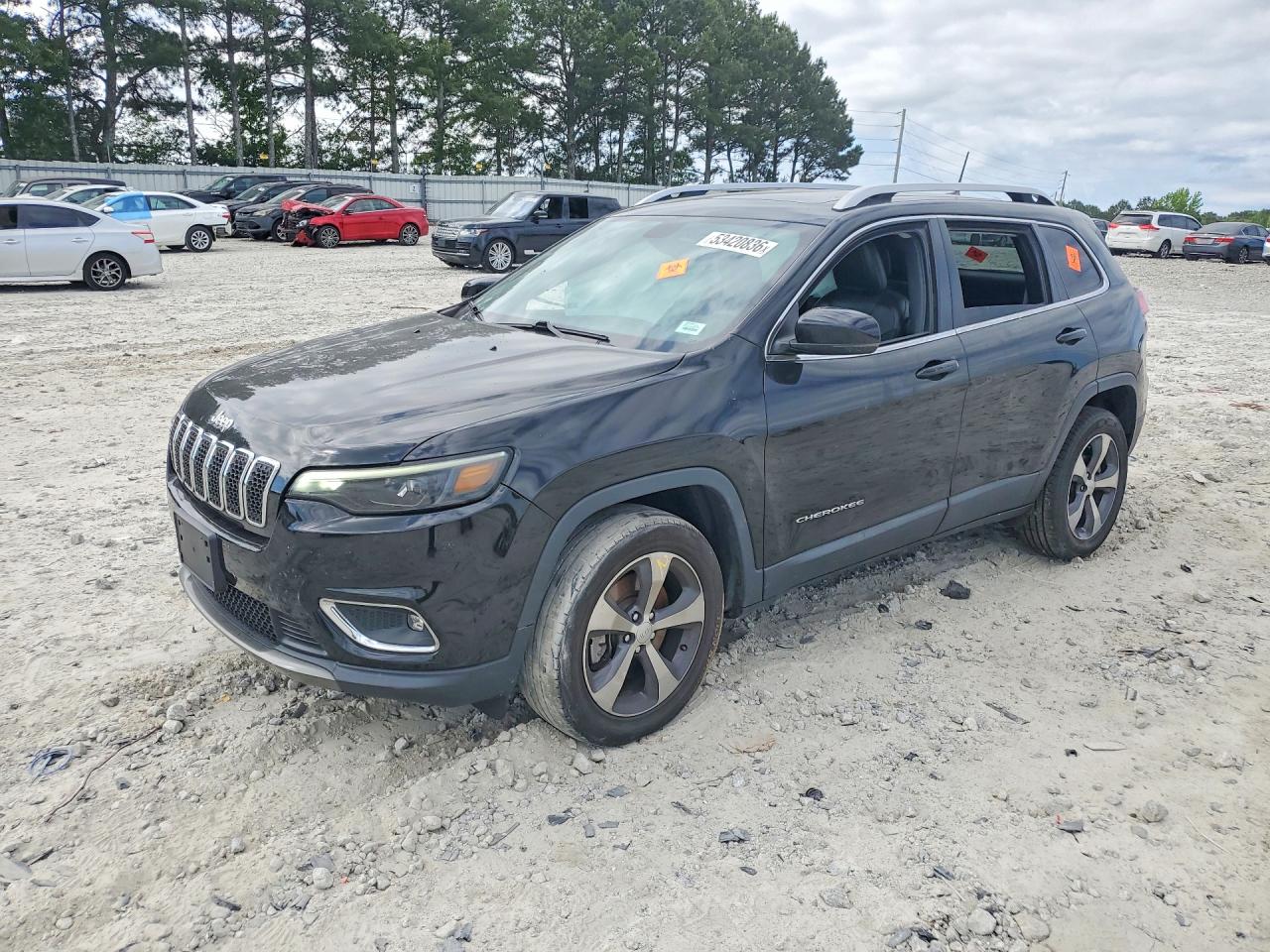 Salvage Jeep Cherokee Image
