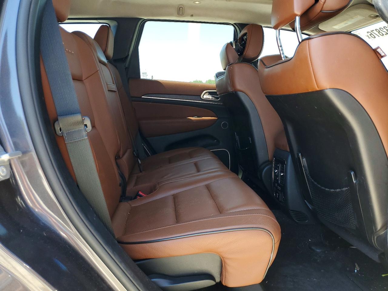 Jeep Cherokee Summit