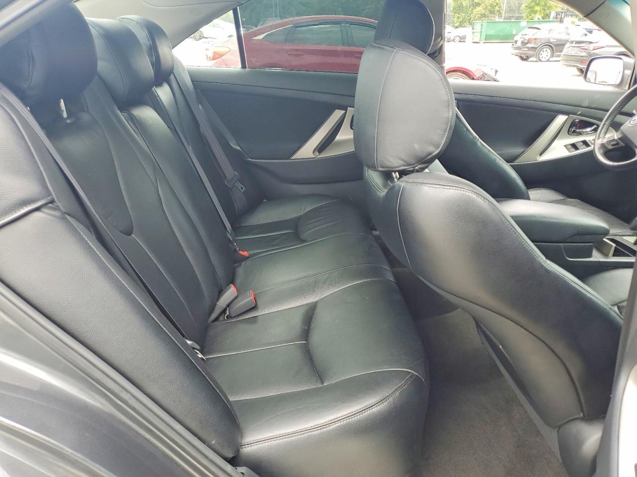 Toyota Camry Se V6