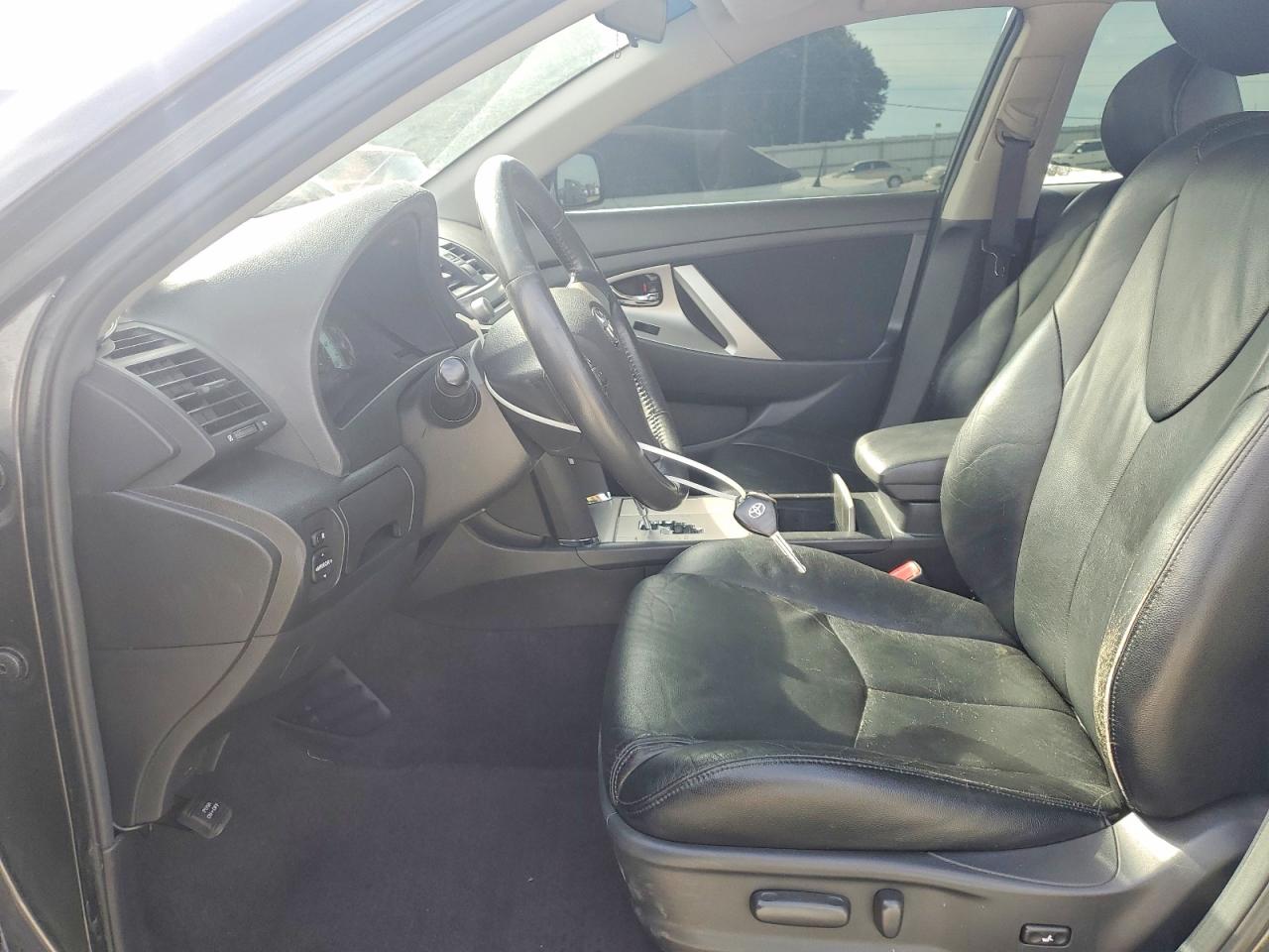 Toyota Camry Se V6