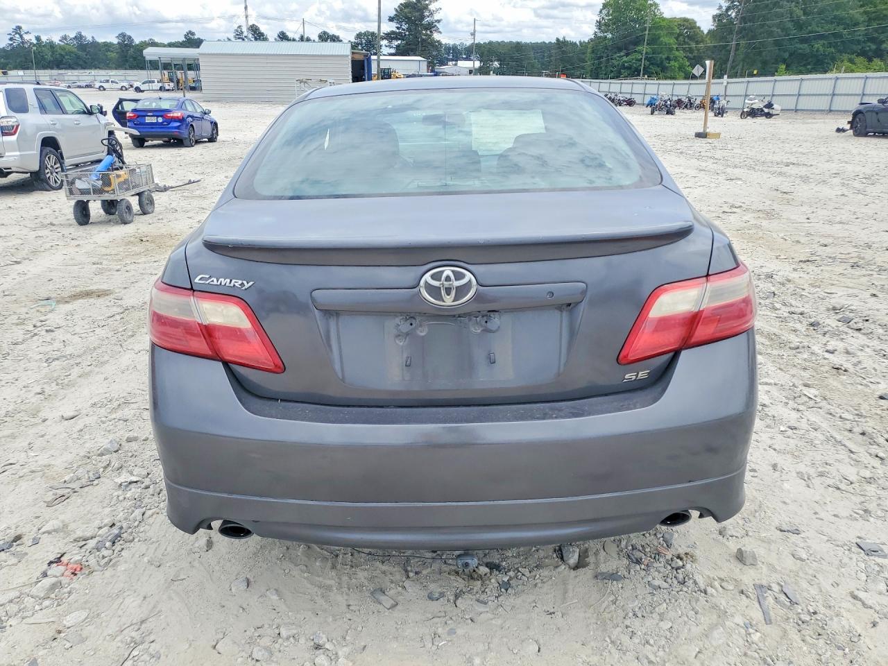 Toyota Camry Se V6
