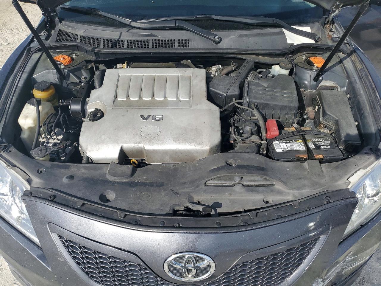Toyota Camry Se V6