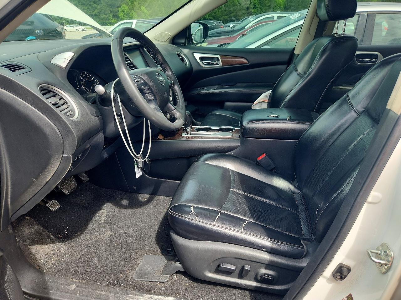 Nissan Pathfinder Platinum