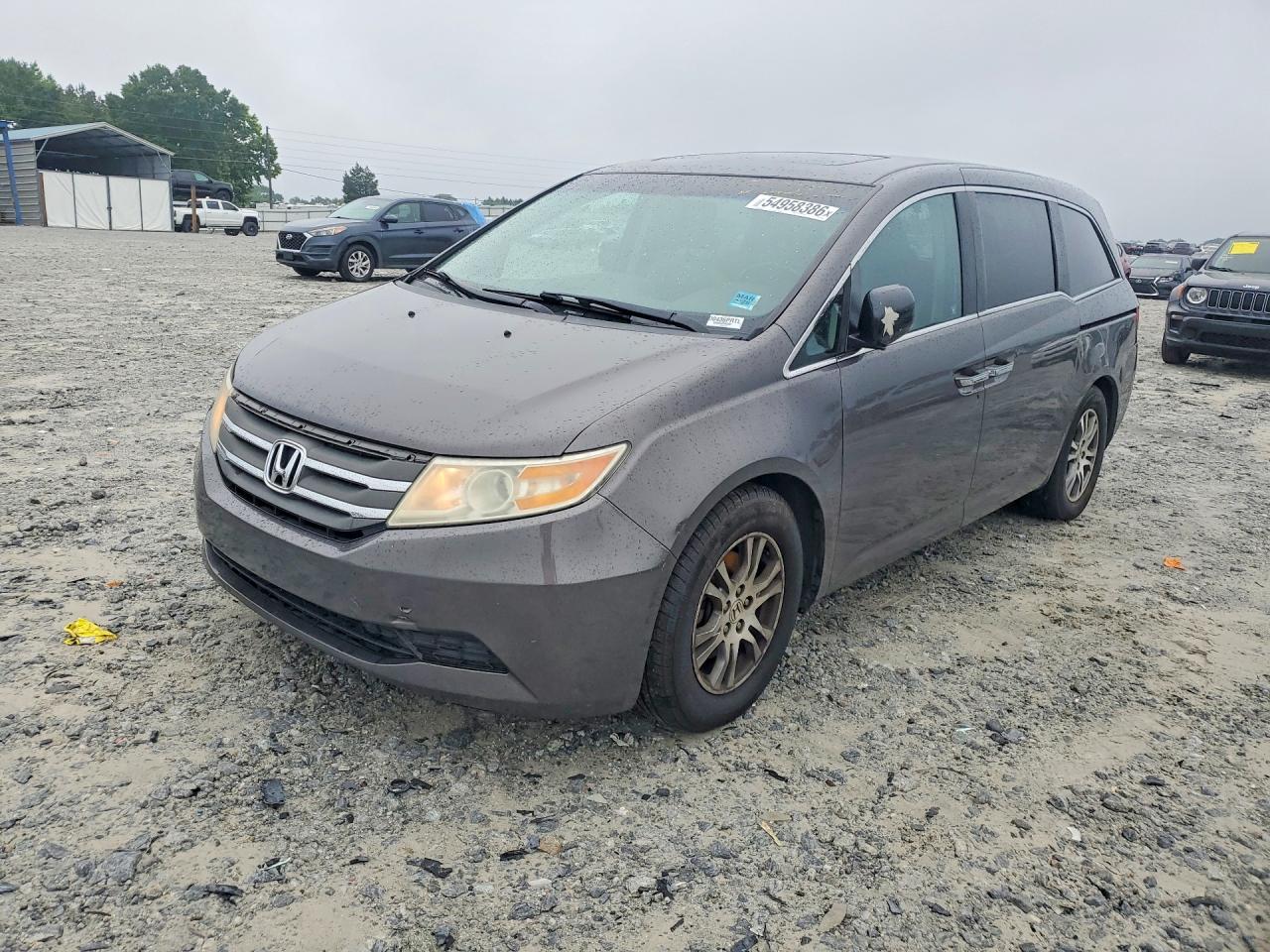Salvage Honda Odyssey Image