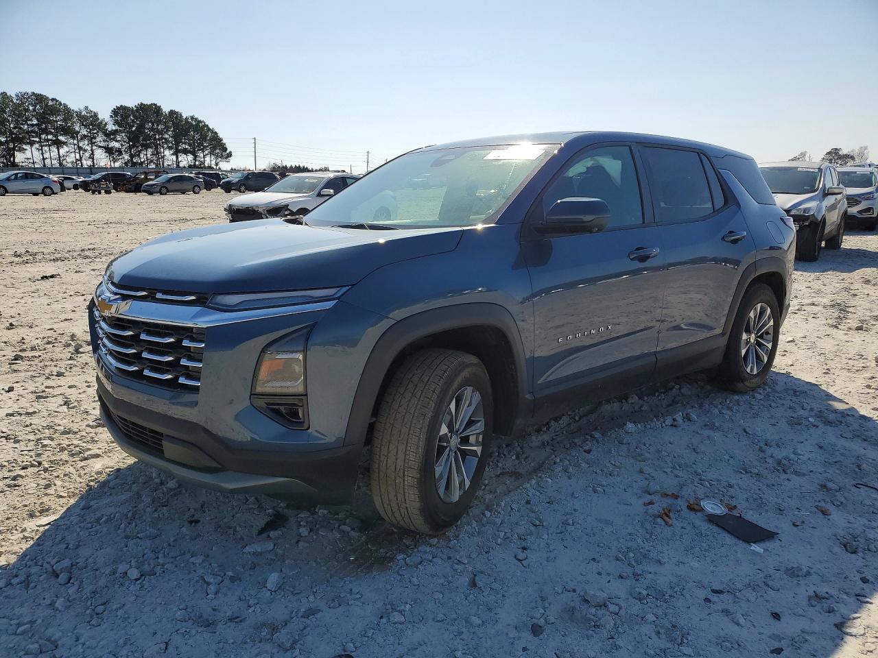 Salvage Chevrolet Equinox Image