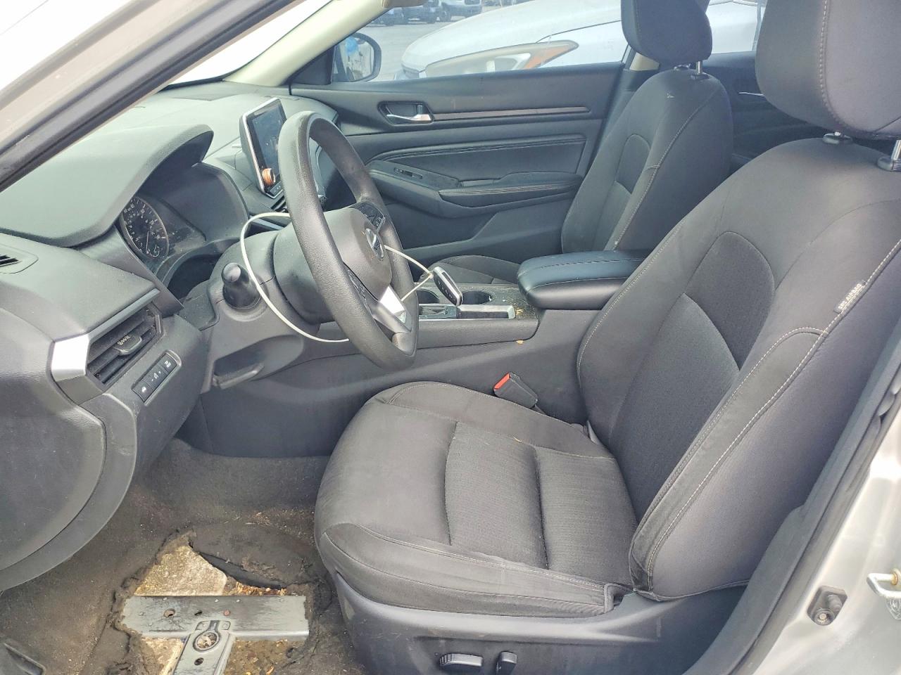 Nissan Altima S