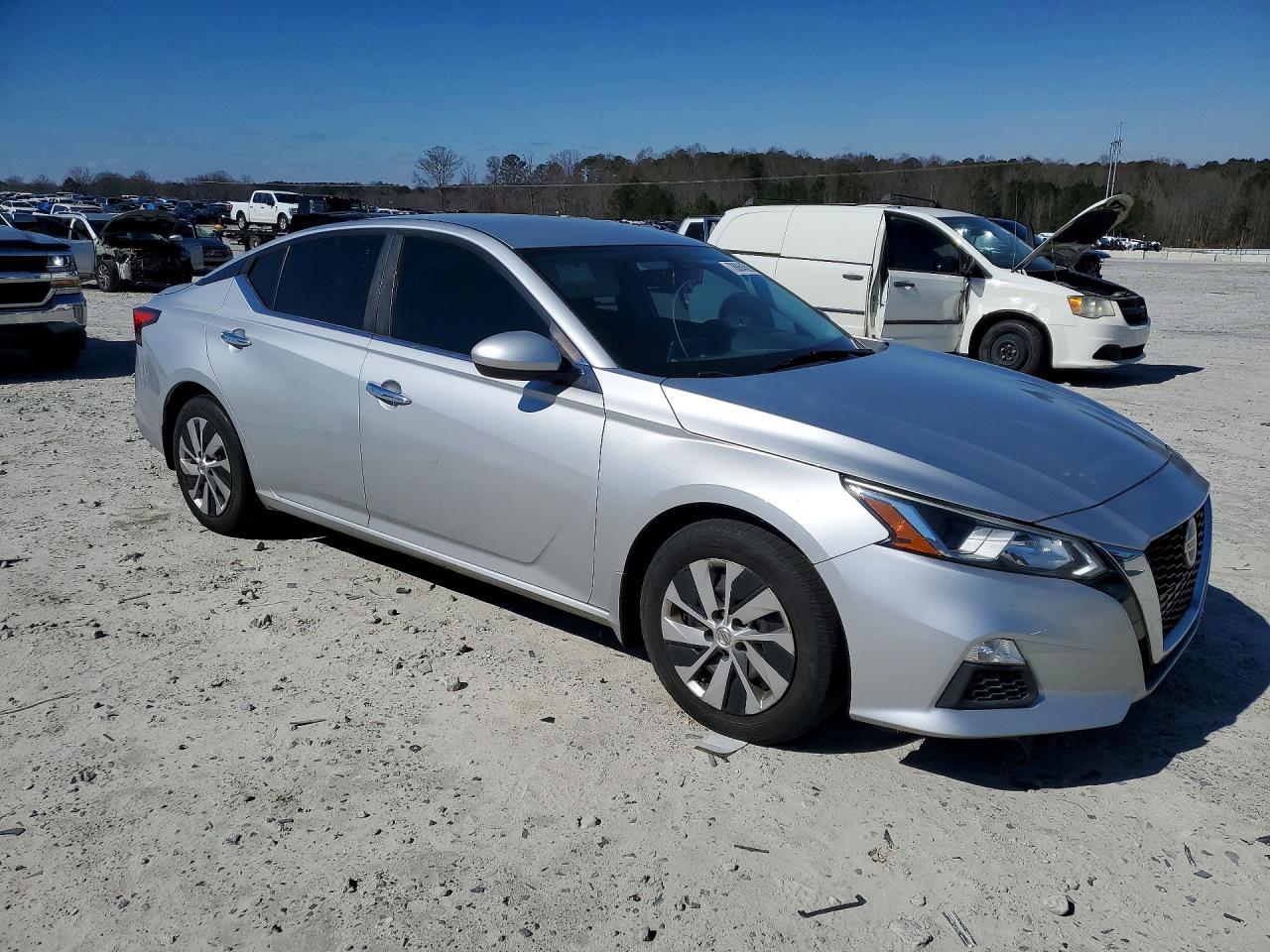 Nissan Altima S