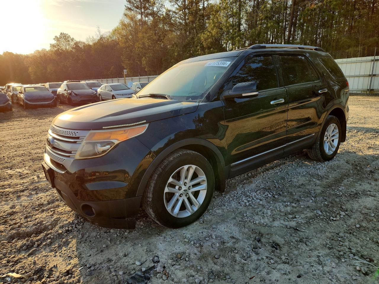 Salvage Ford Explorer Image