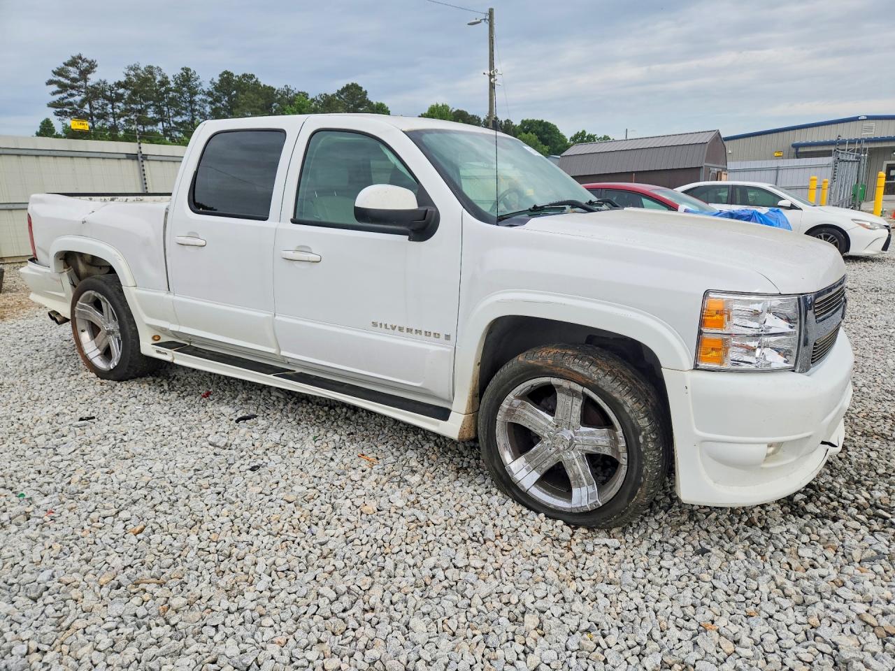 Chevrolet Silverado C1500 Crew Cab
