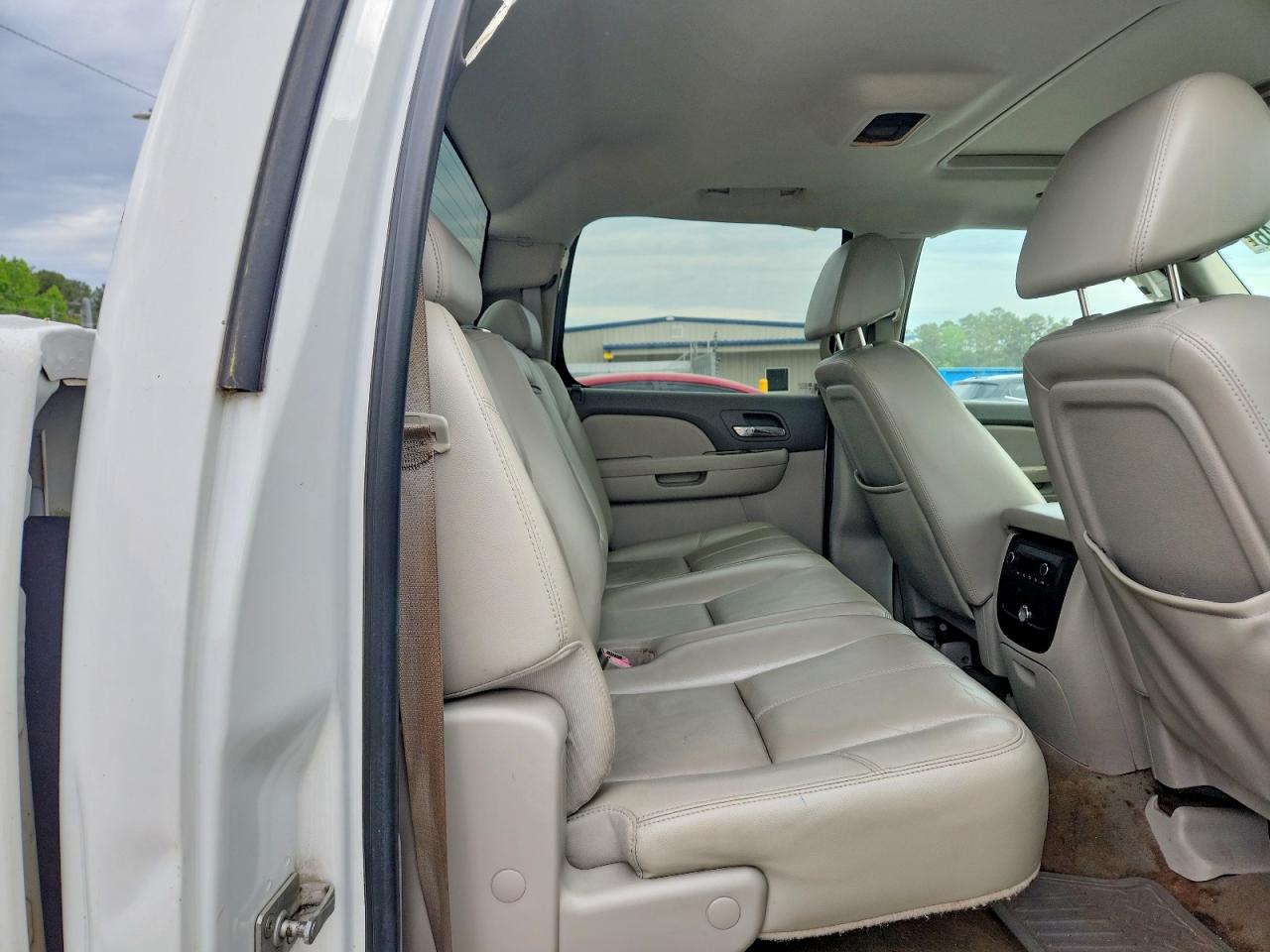 Chevrolet Silverado C1500 Crew Cab