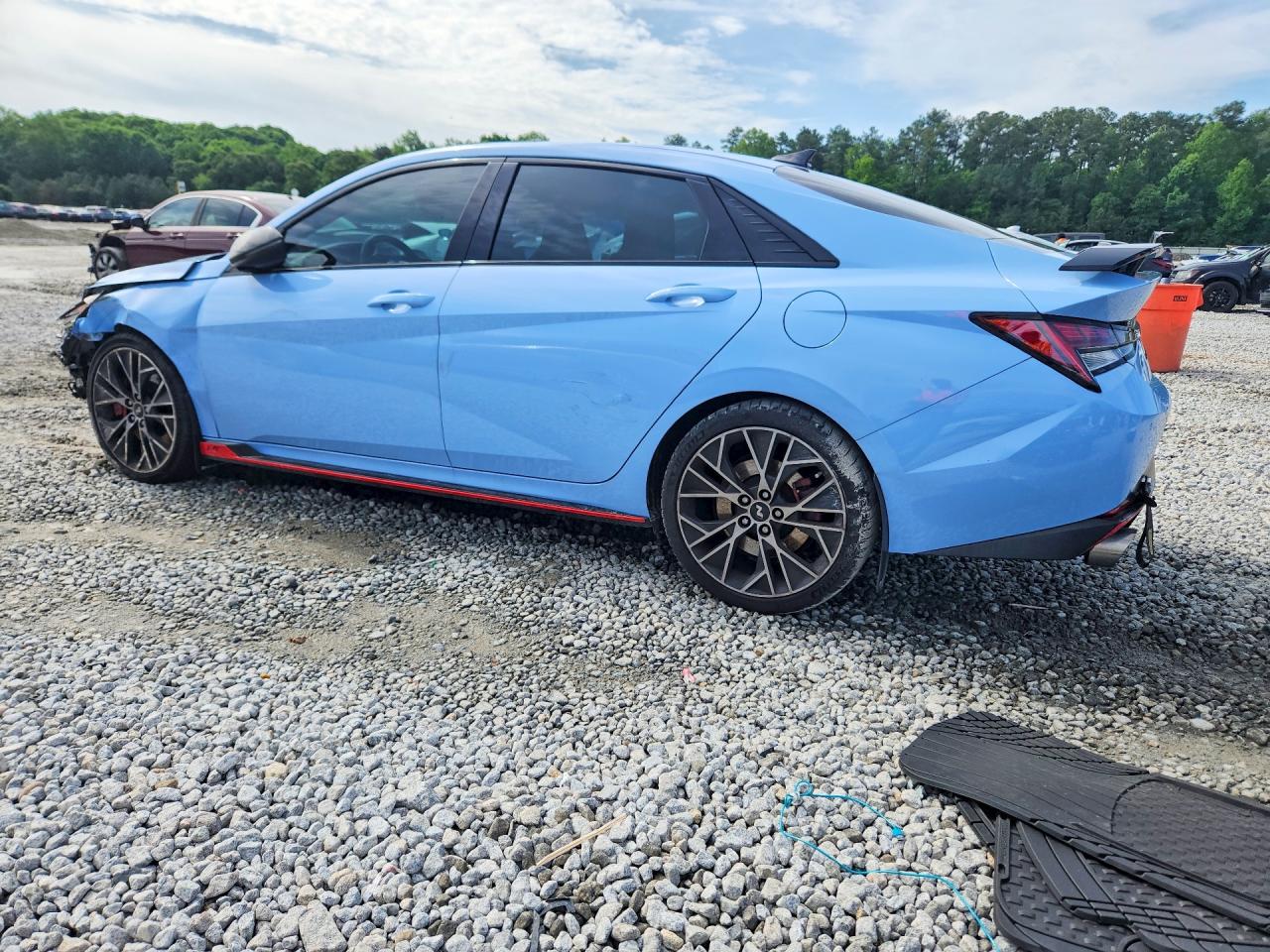 Hyundai ELANTRA Base