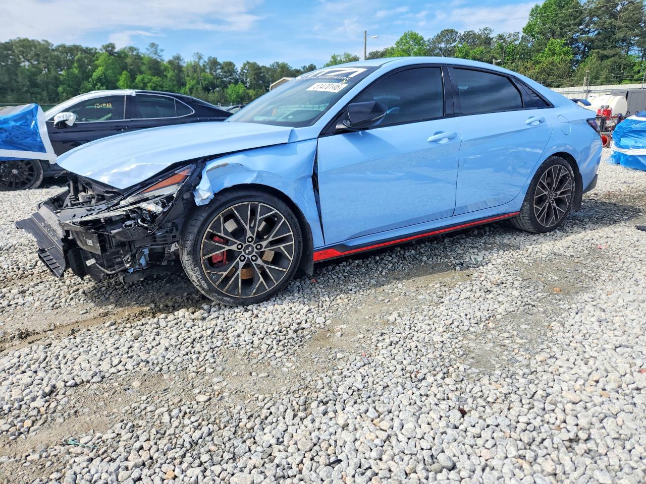 Salvage Hyundai ELANTRA Image