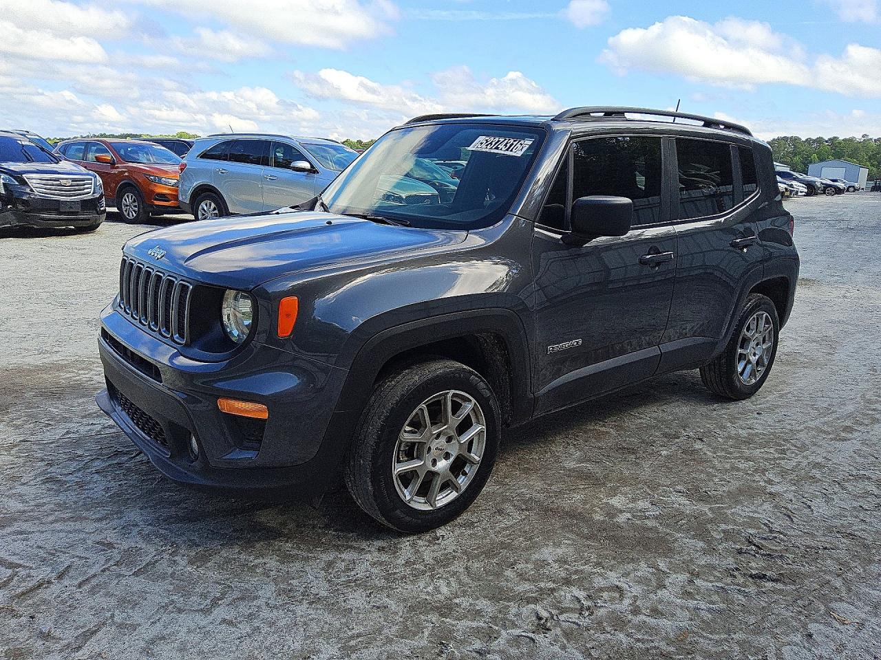 Salvage Jeep Renegade Image