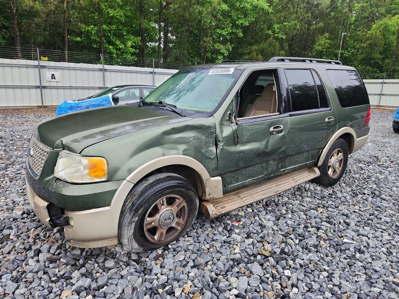 Salvage Ford Expedition Image