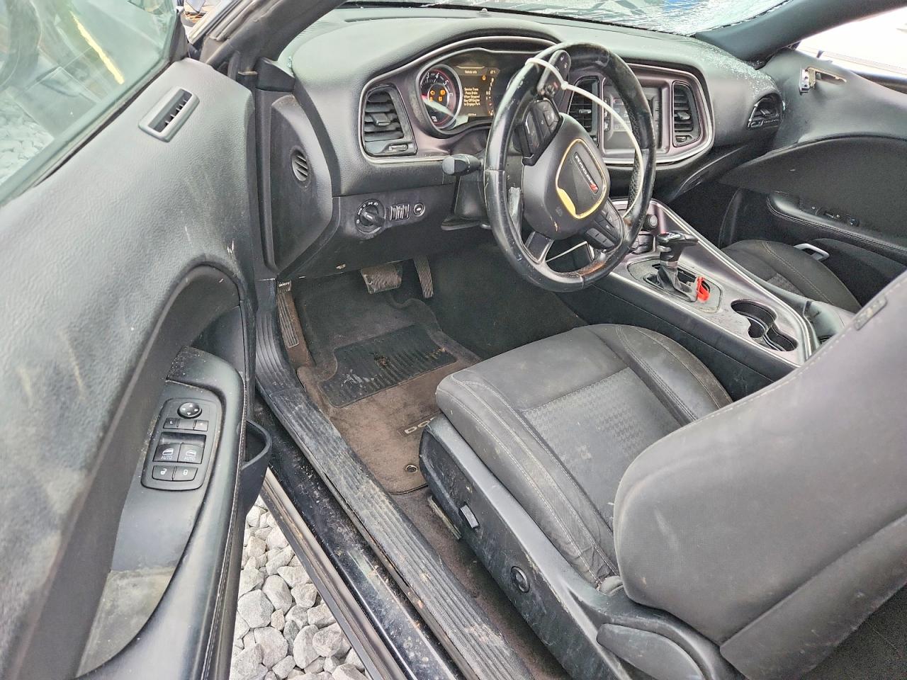 Dodge Challenger Sxt