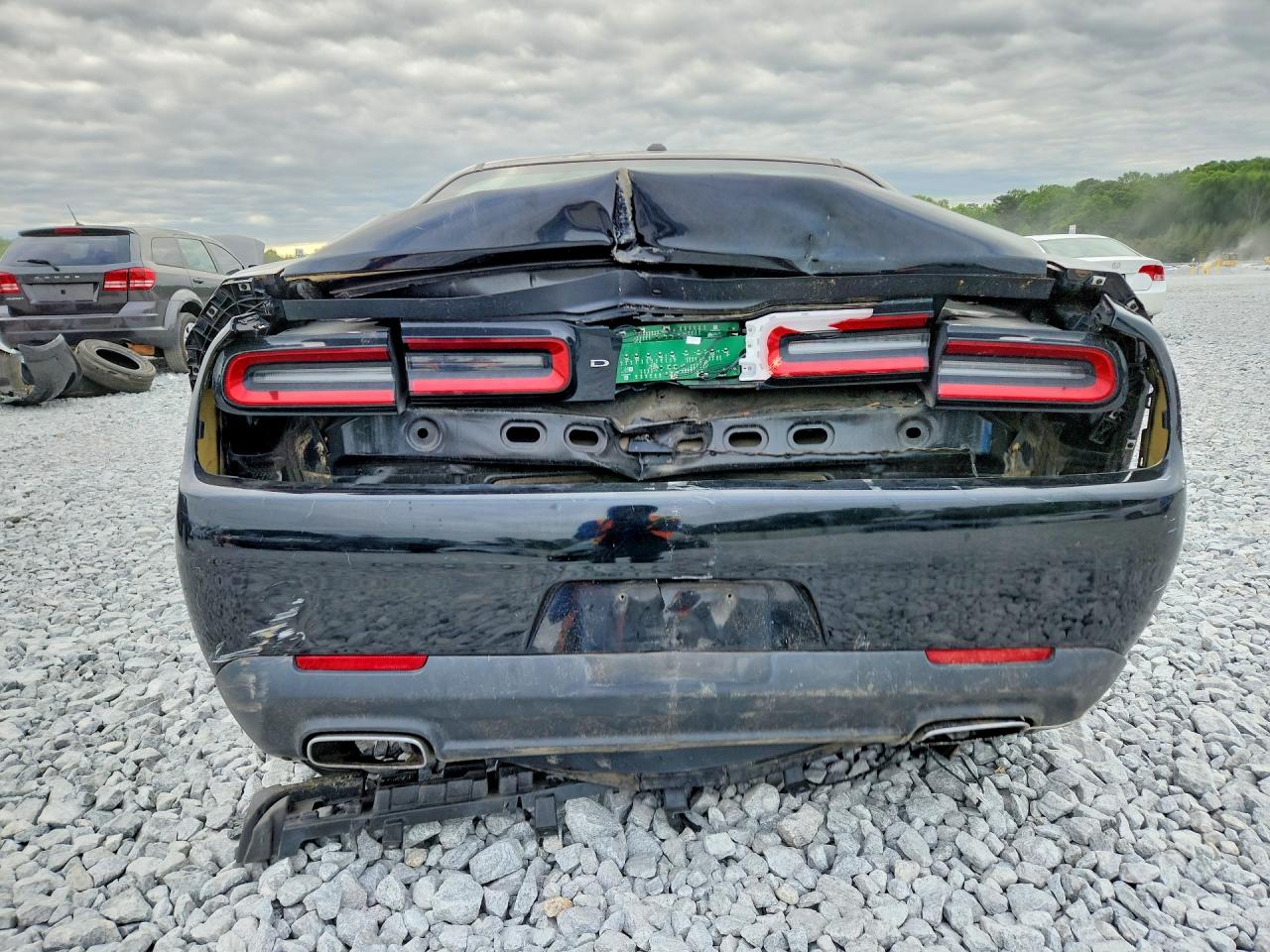 Dodge Challenger Sxt